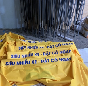 Dù Vuông Lệch Tâm 3mx3m Vải Sợi Polyester Màu Vàng In Chữ Quảng Cáo 